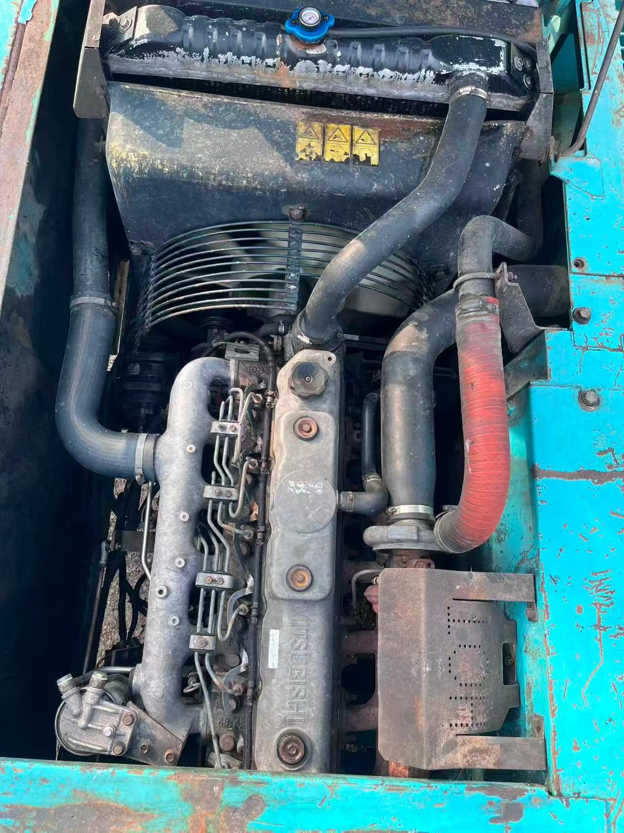 Купить Подержанный Экскаватор Kobelco SK200-6E / 9