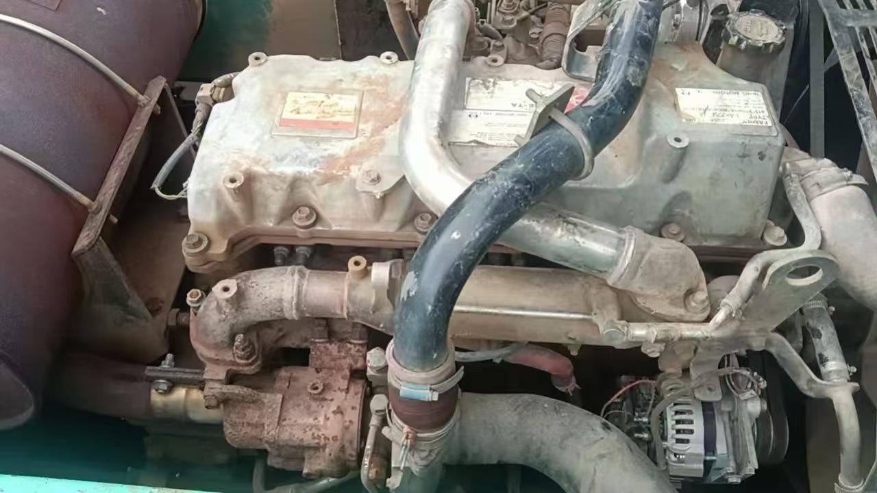 شراء حفارة Kobelco SK200 مستعملة / 7