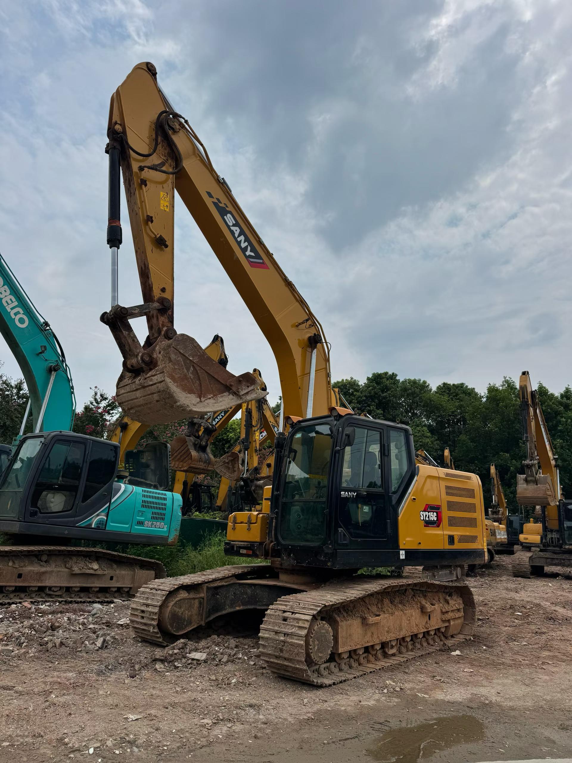 Buy Sany SY215C Used Excavator / 3 Buy Sany SY215C Used Excavator / 3