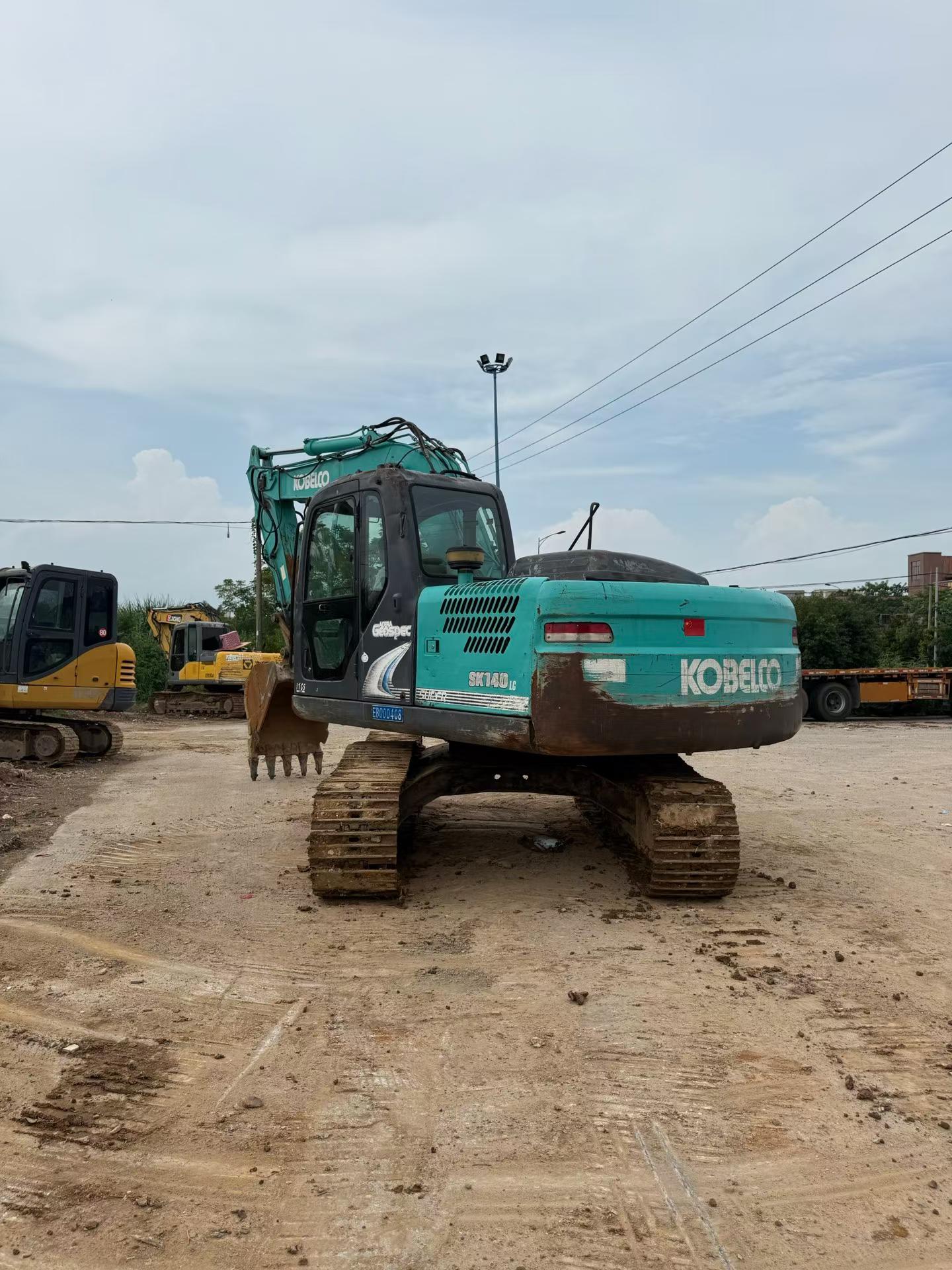 Compre Escavadeira Kobelco SK140LC-8 Usada / 6