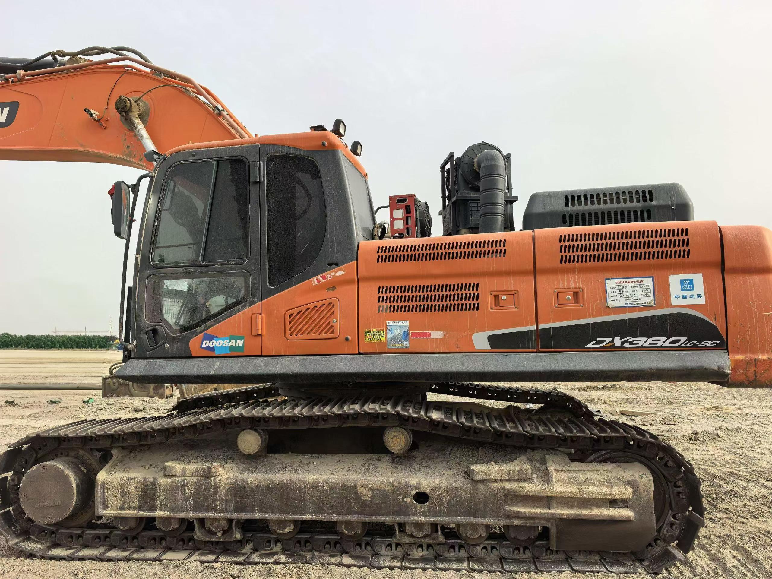 Comprar Doosan DX380 Usado Escavadeira