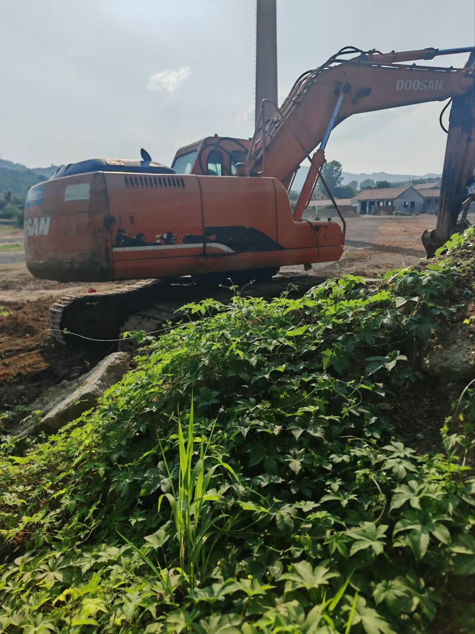 Comprar Doosan DH220-7 Usado Escavadeira