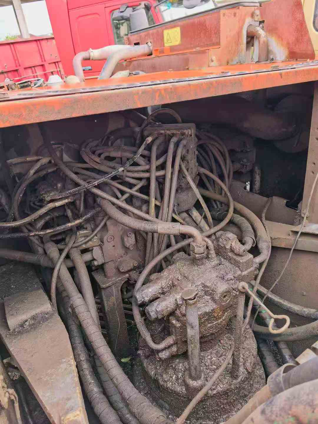 Buy Hitachi EX250-5 Used Excavator / 2
