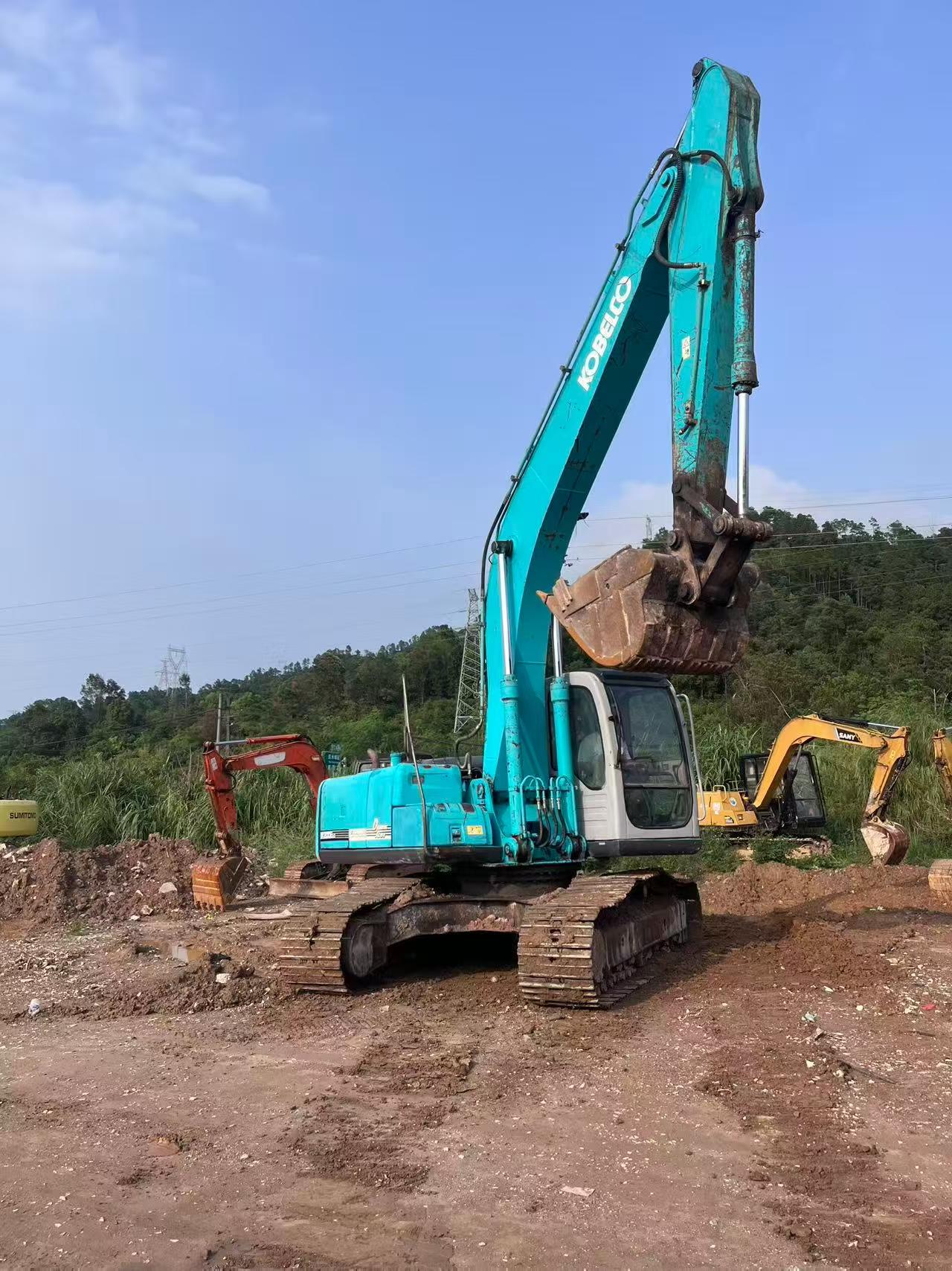 Купить Подержанный Экскаватор Kobelco SK200-6E / 2