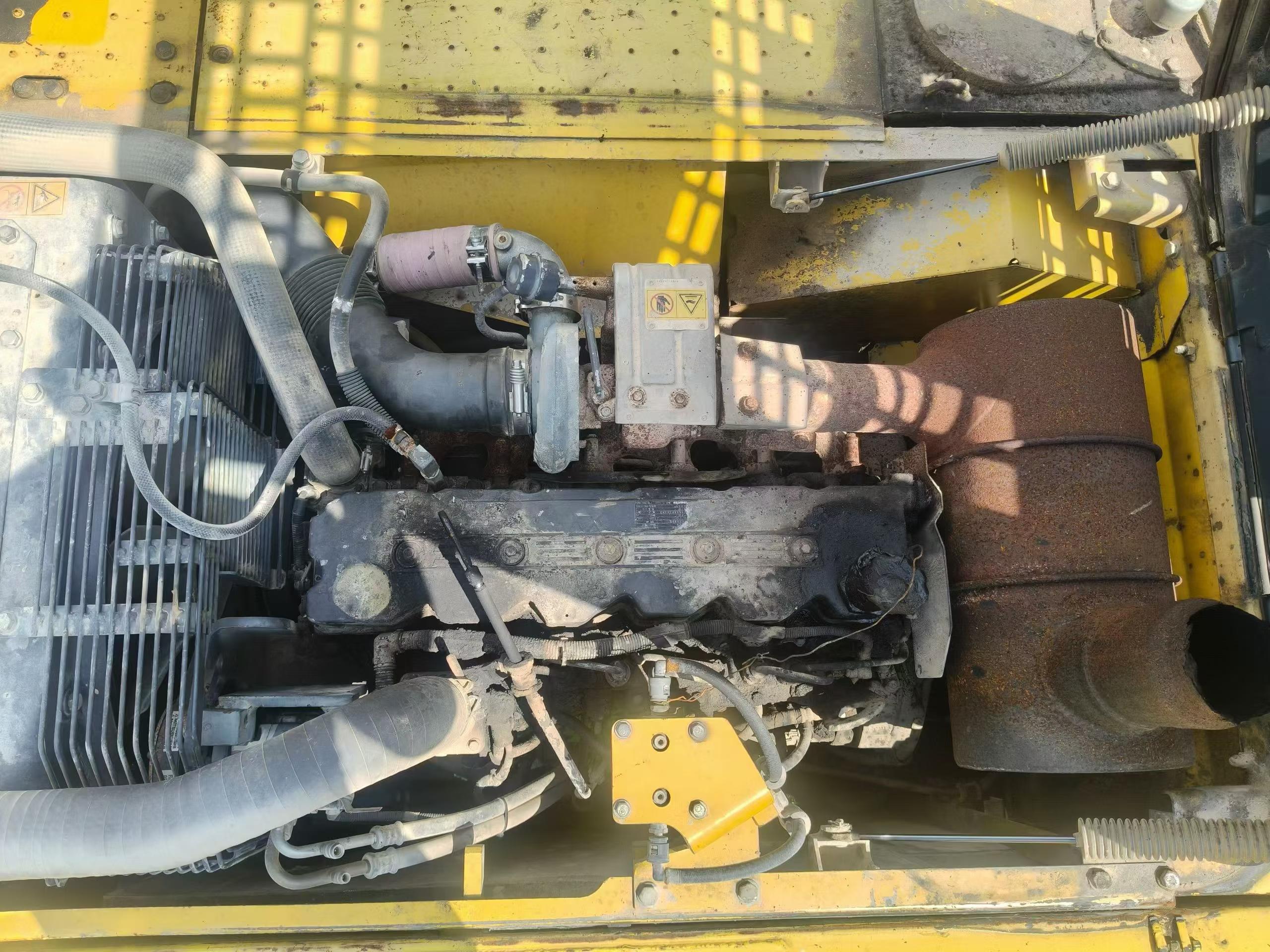 Compre Excavadora Komatsu PC240-6 Usada / 5 Compre Excavadora Komatsu PC240-6 Usada / 5