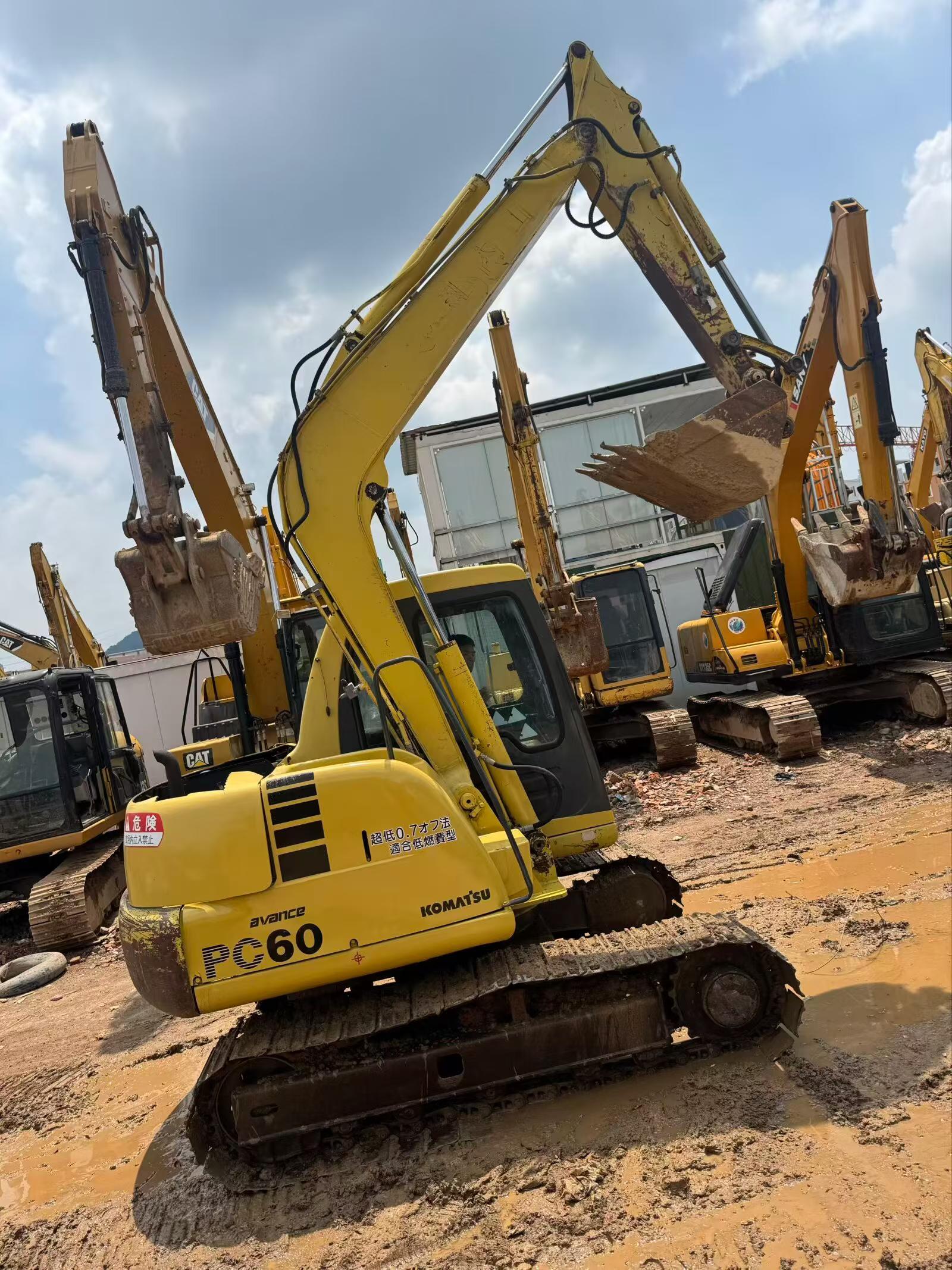 Buy Komatsu PC60-7E Used Excavator