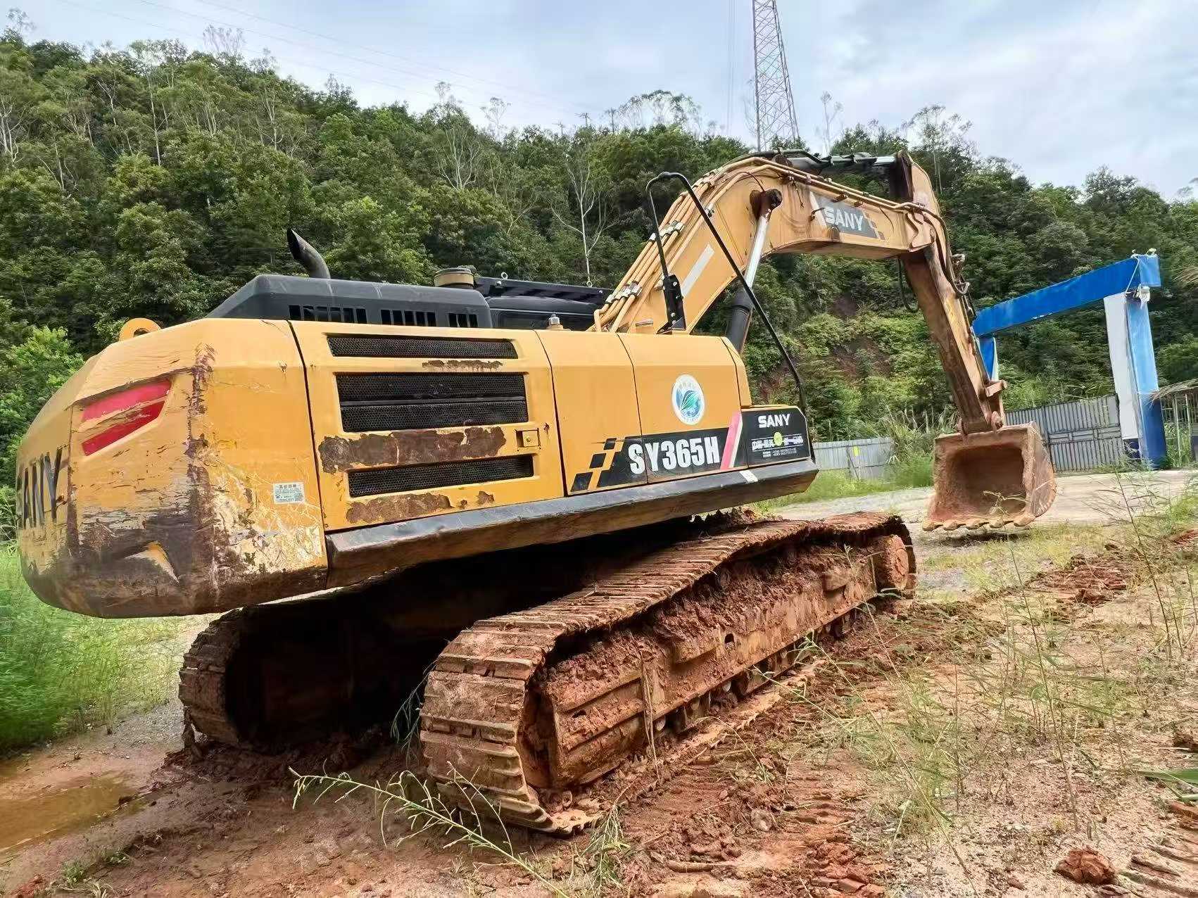 Compre Escavadeira Sany SY365C Usada / 4 Compre Escavadeira Sany SY365C Usada / 4