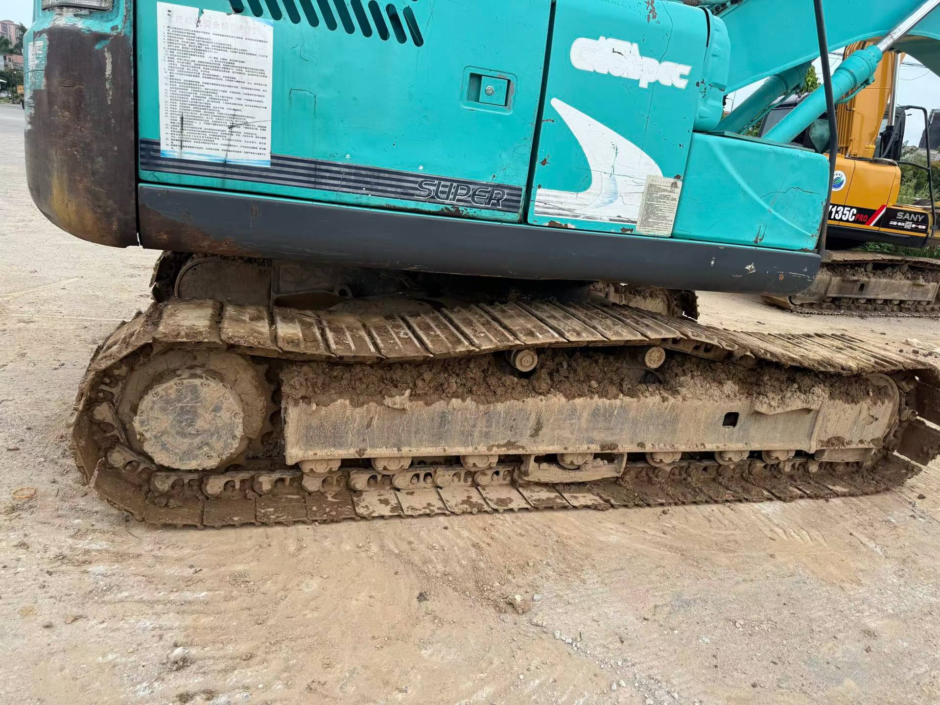Compre Escavadeira Kobelco SK140LC-8 Usada / 7