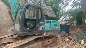شراء حفارة Kobelco SK260 مستعملة / 2 شراء حفارة Kobelco SK260 مستعملة / 2