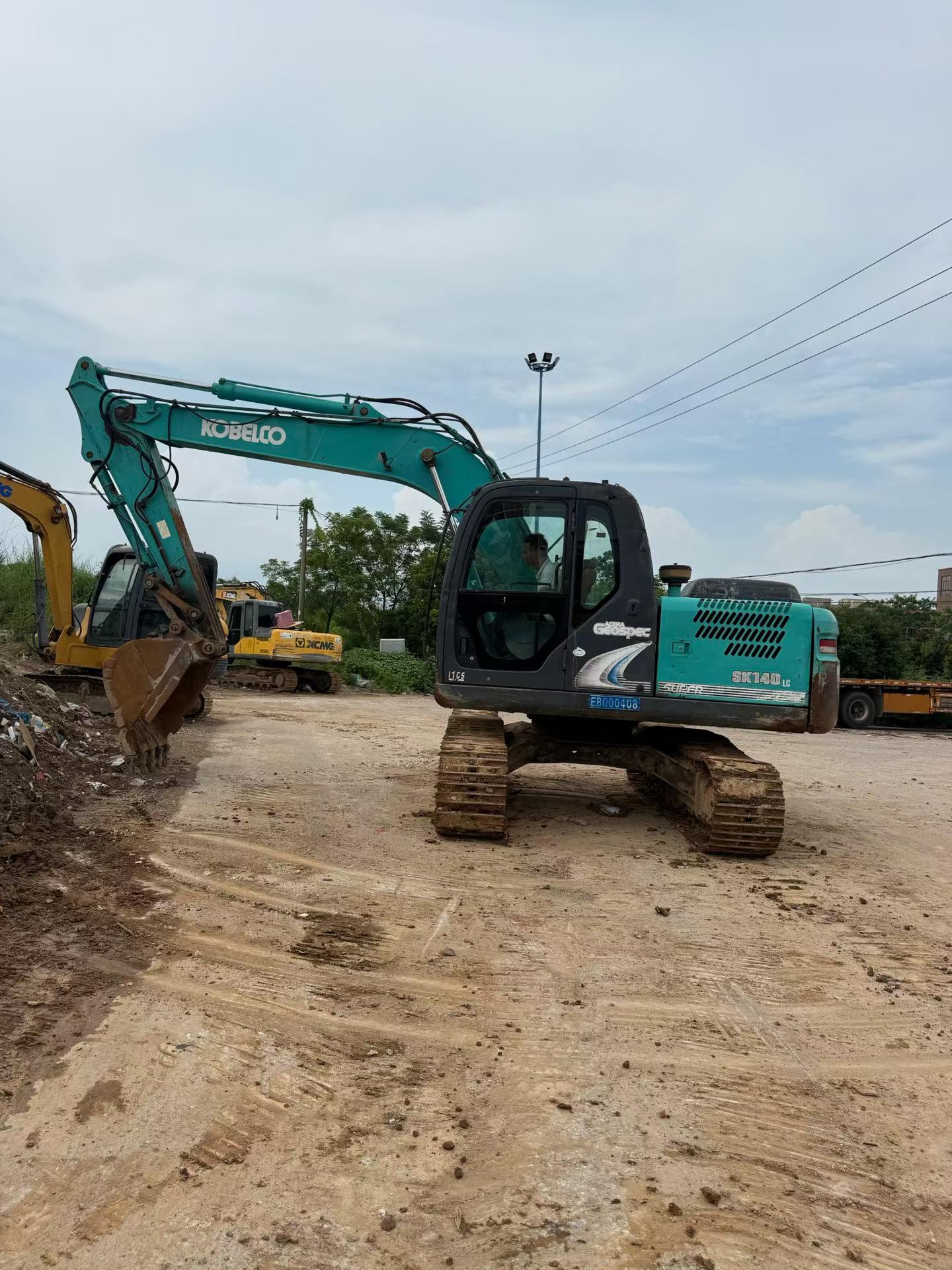 Купить Kobelco SK140LC-8 Подержанный Экскаватор