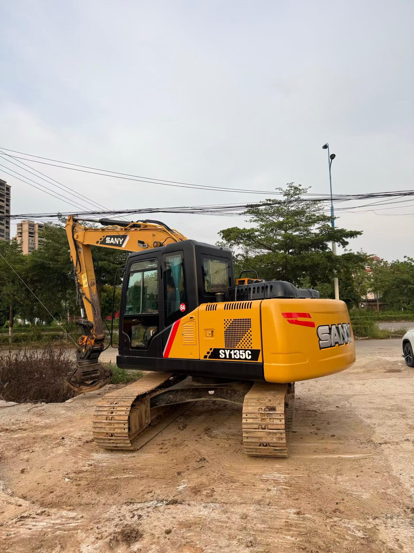 Comprar Sany SY135C Usado Escavadeira