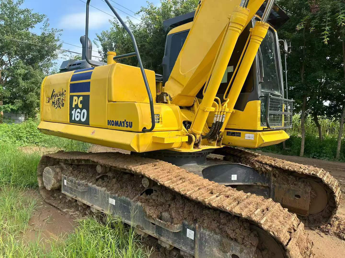Buy Komatsu PC160-6 Used Excavator / 4
