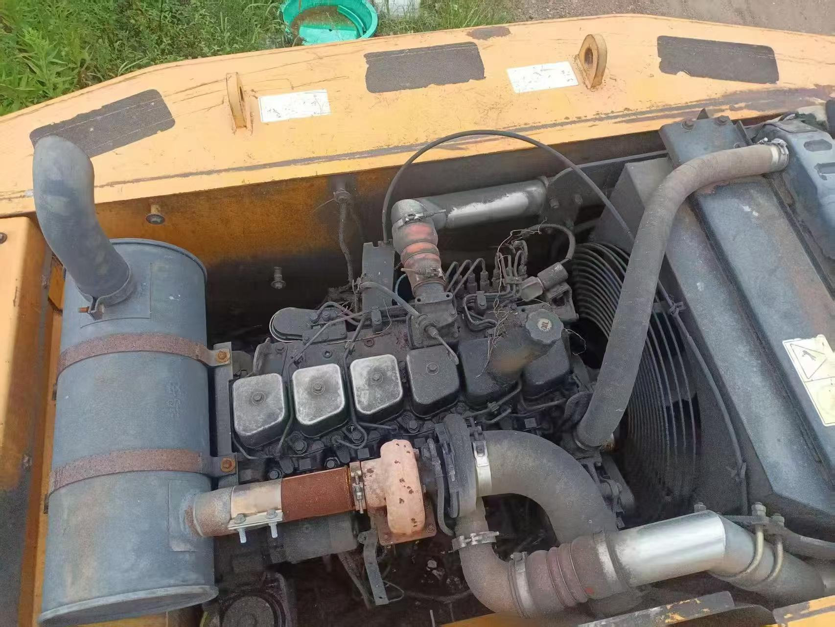 شراء حفارة Hyundai R215-7 مستعملة / 3