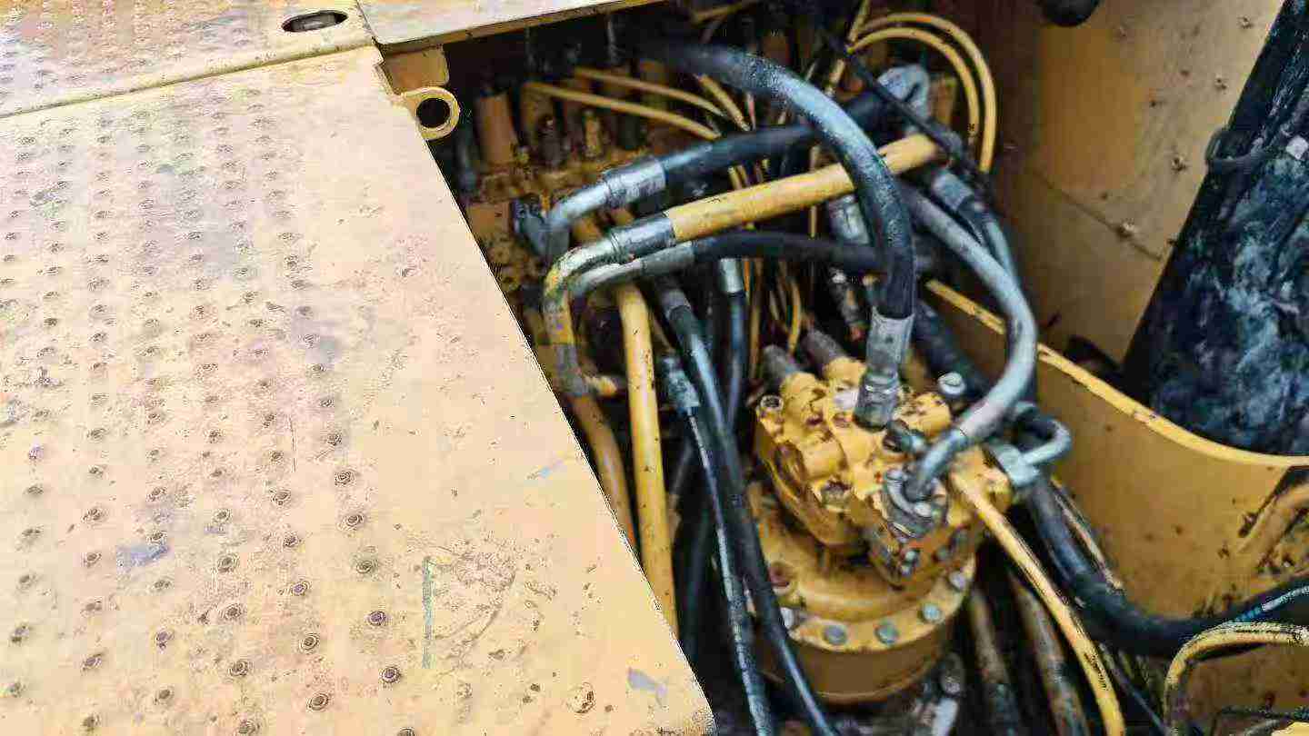 Buy Caterpillar 320A Used Excavator