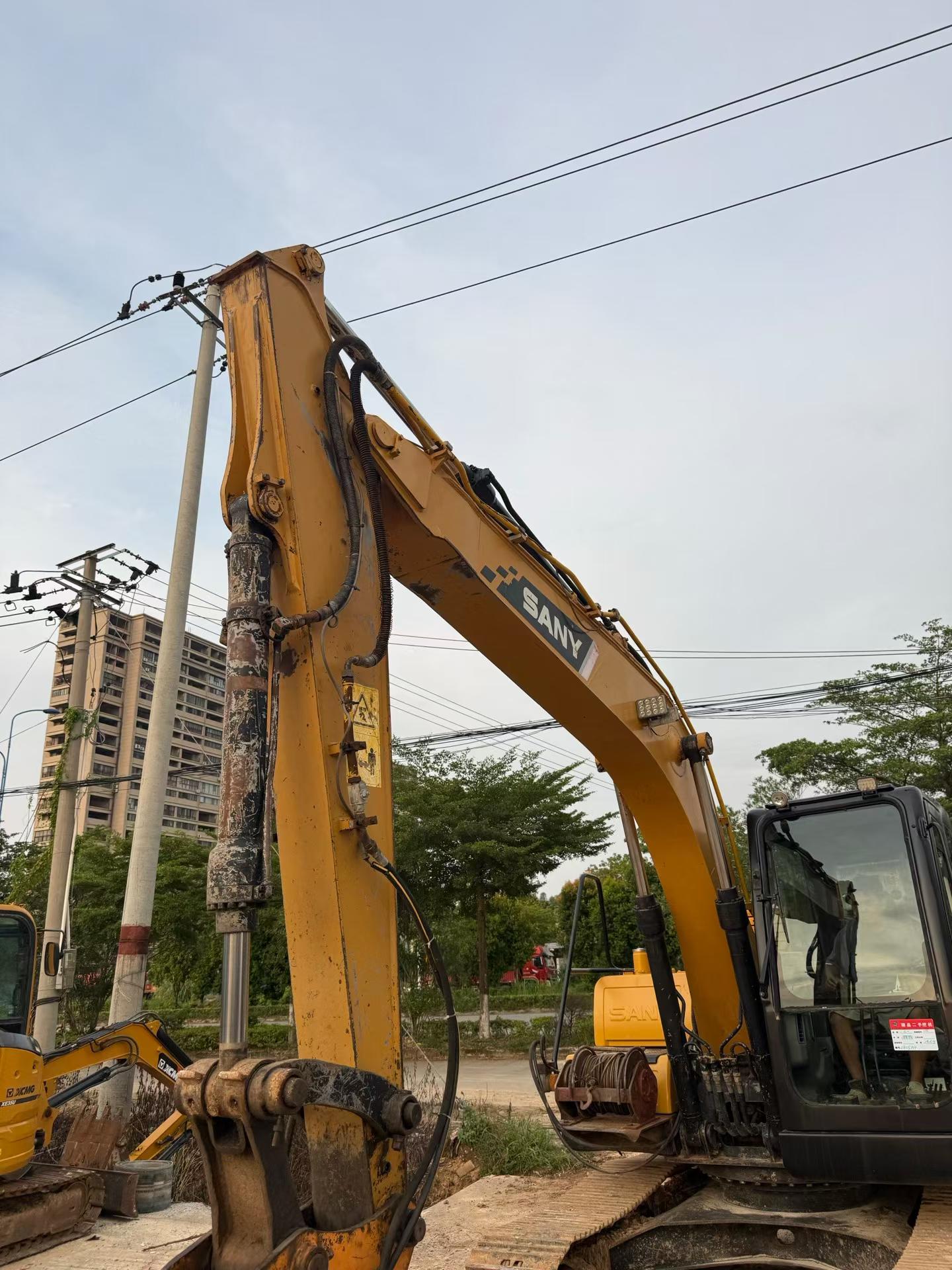 Compre Escavadeira Sany SY135C Usada / 6 Compre Escavadeira Sany SY135C Usada / 6