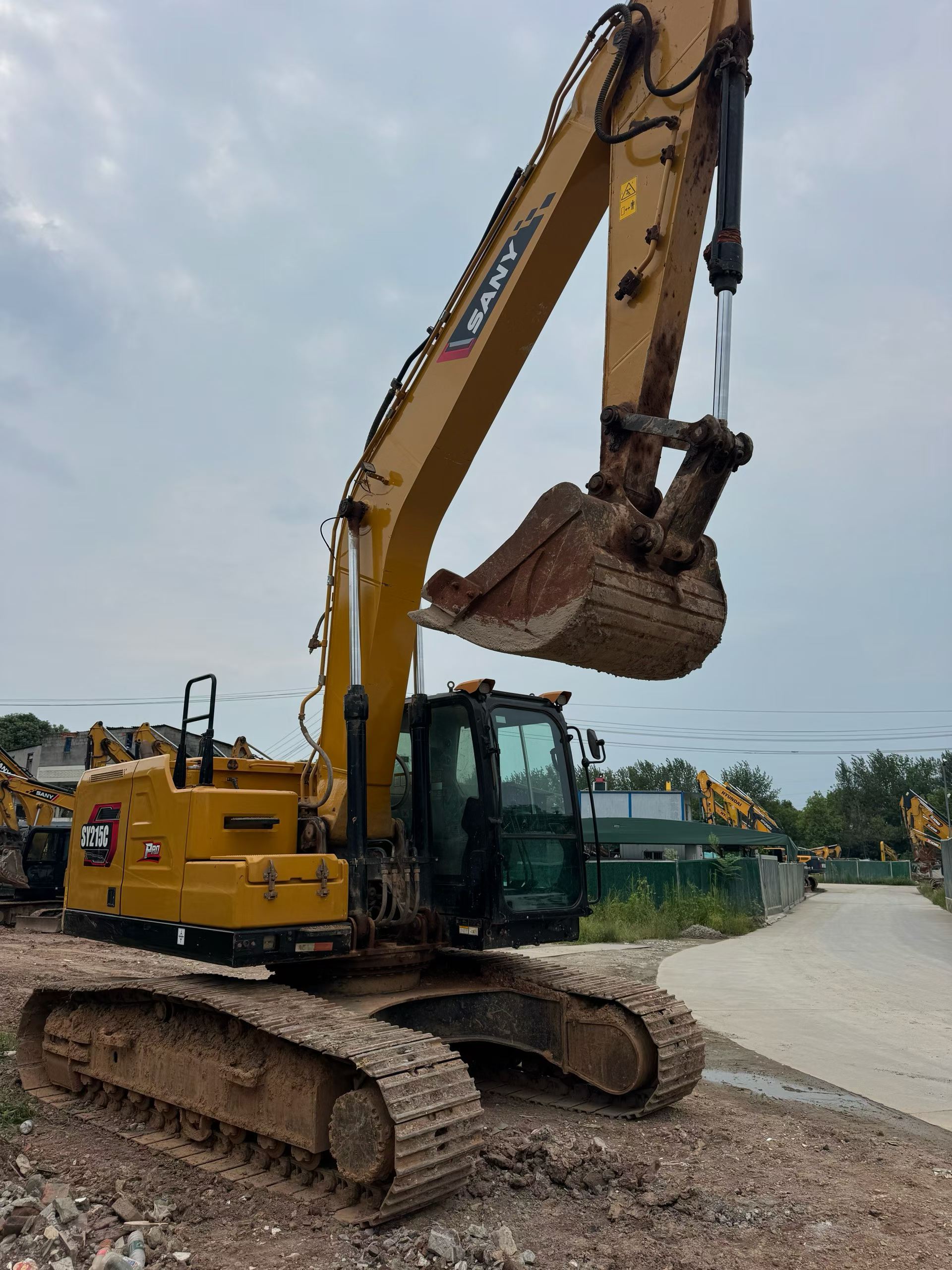Buy Sany SY215C Used Excavator / 5 Buy Sany SY215C Used Excavator / 5