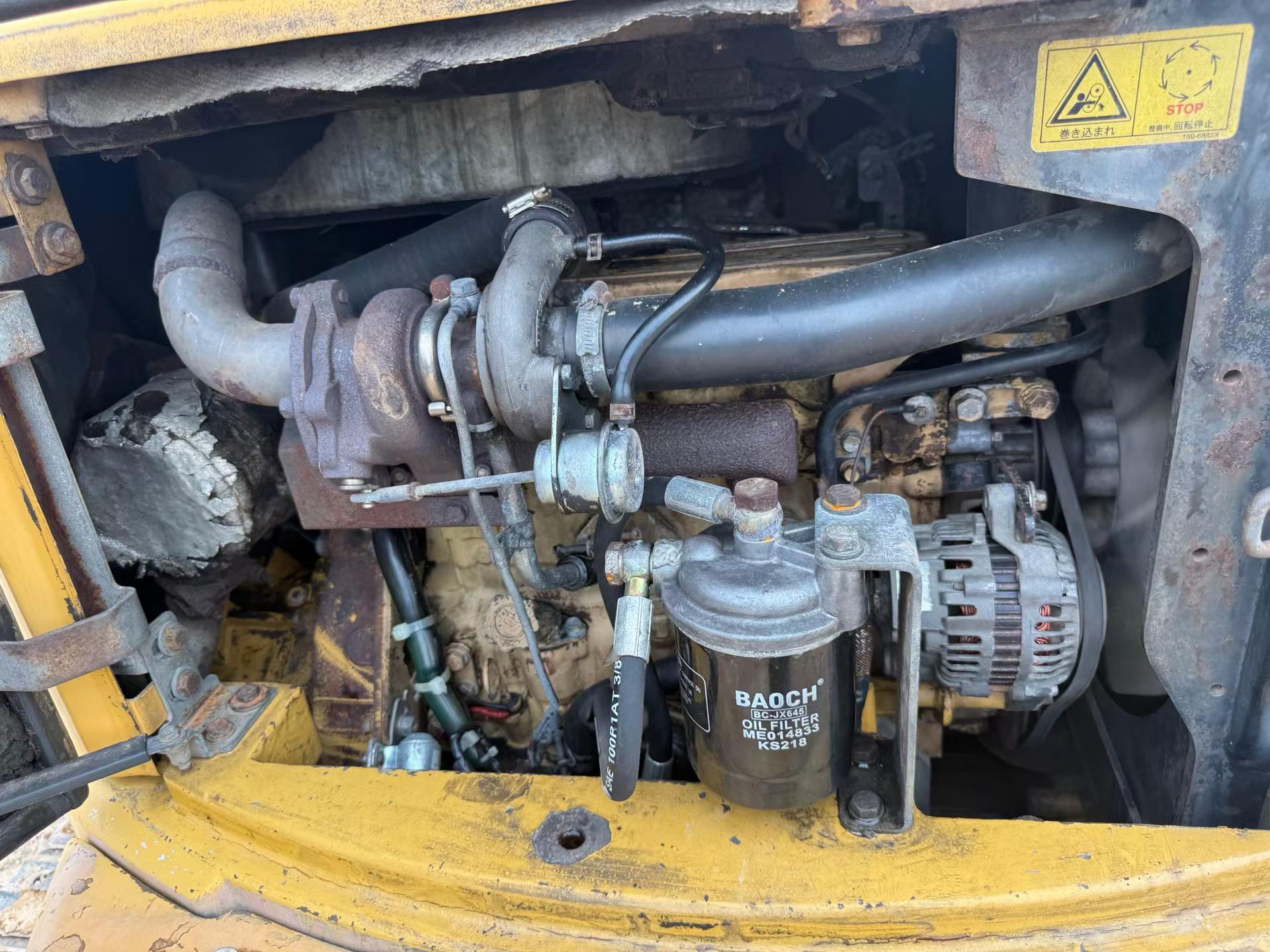 شراء حفارة Caterpillar 305B مستعملة / 8