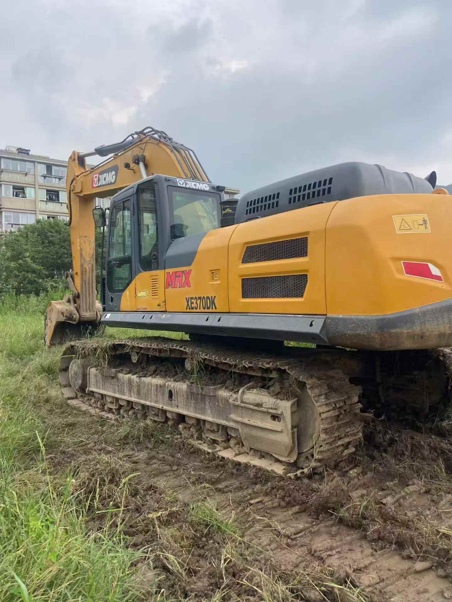 Comprar XCMG XE370 Usado Escavadeira