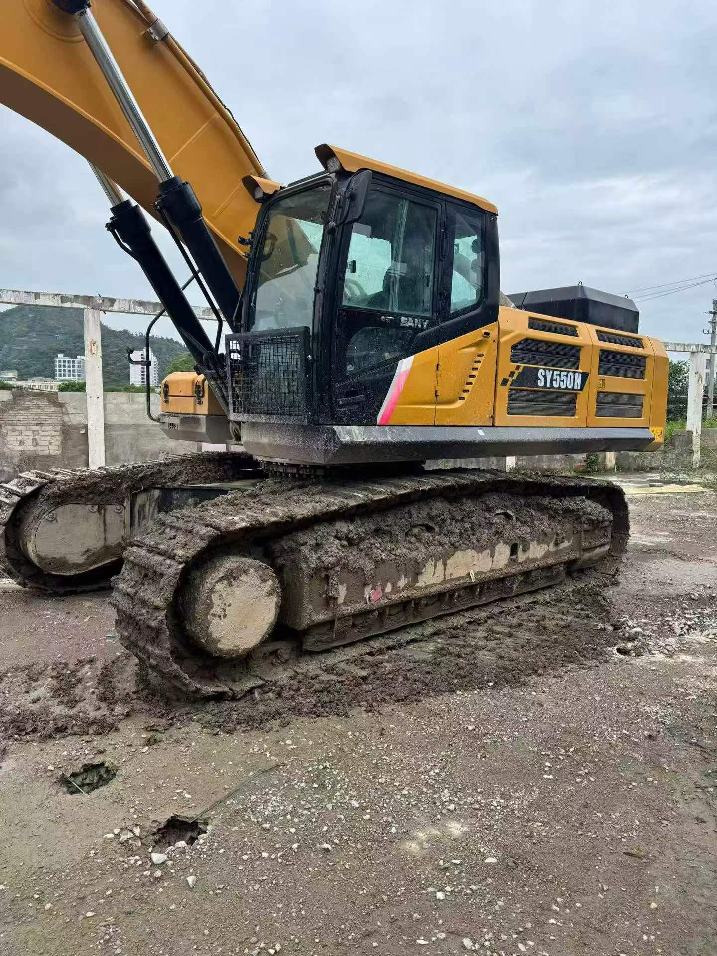 Buy Sany SY550H Used Excavator / 4