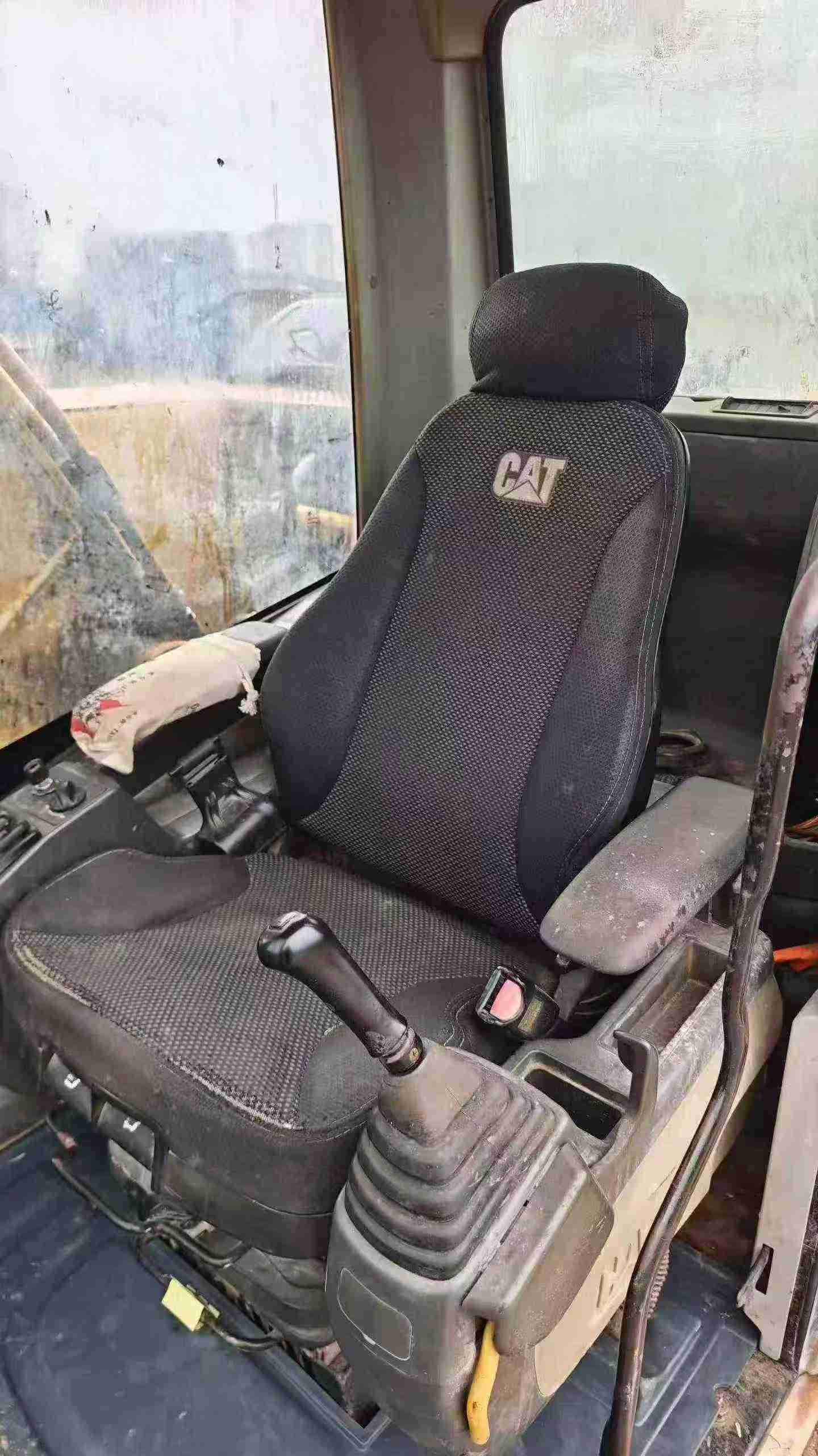 Buy Caterpillar 320A Used Excavator / 5 Buy Caterpillar 320A Used Excavator / 5