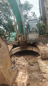 شراء حفارة Kobelco SK260 مستعملة / 4 شراء حفارة Kobelco SK260 مستعملة / 4