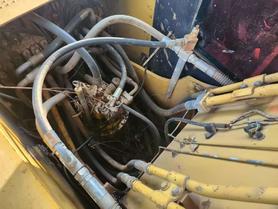 Buy Caterpillar 320D Used Excavator / 5 Buy Caterpillar 320D Used Excavator / 5