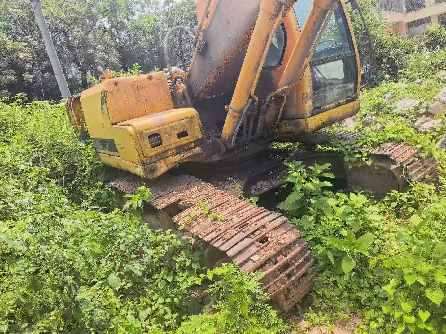 Compre Excavadora Hyundai R215-7C Usada / 9