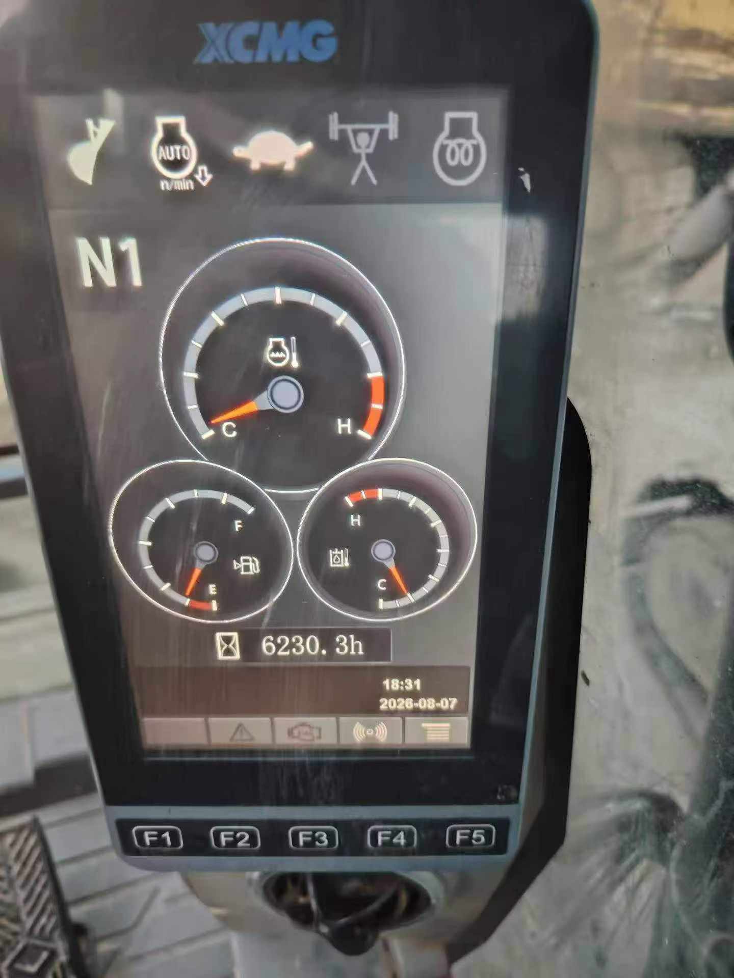 Купить Подержанный Экскаватор XCMG XE200DA / 9