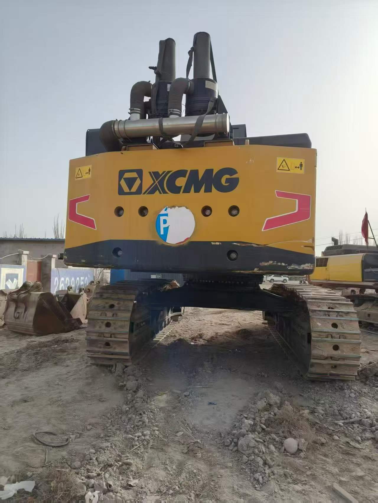 Buy XCMG XE690DK Used Excavator / 8
