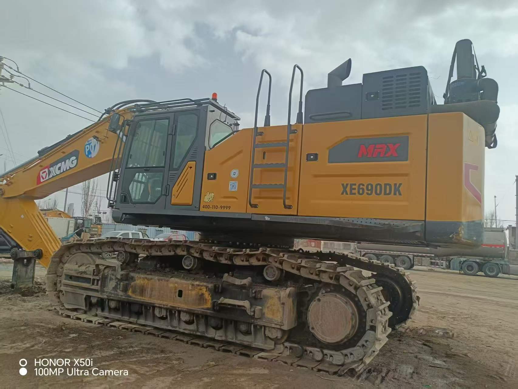 Buy XCMG XE690DK Used Excavator