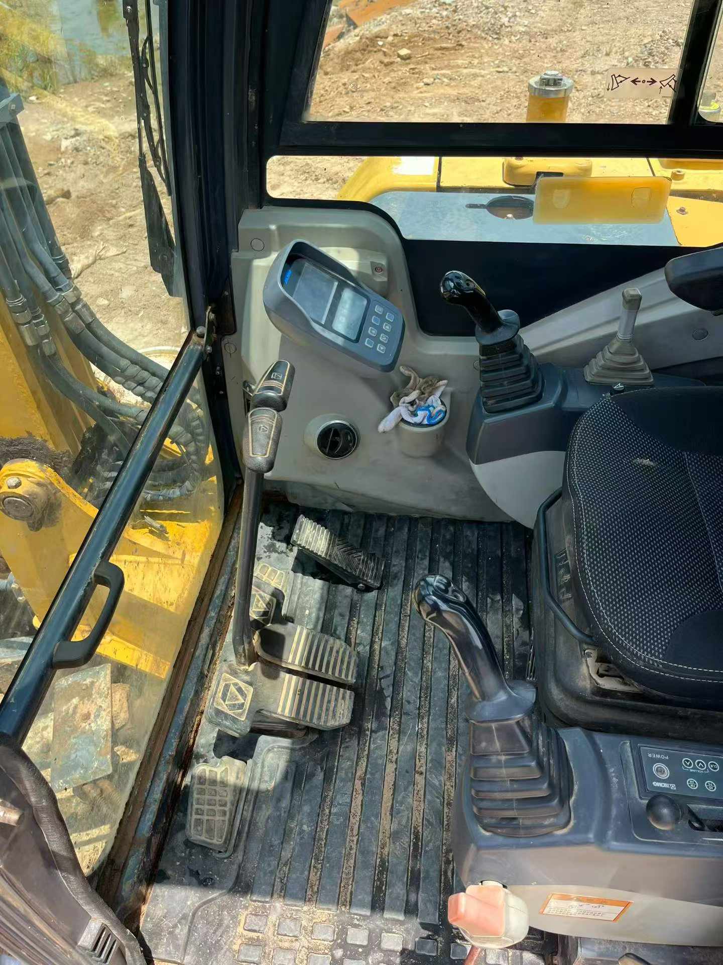 Compre Excavadora XCMG XE60 Usada / 3