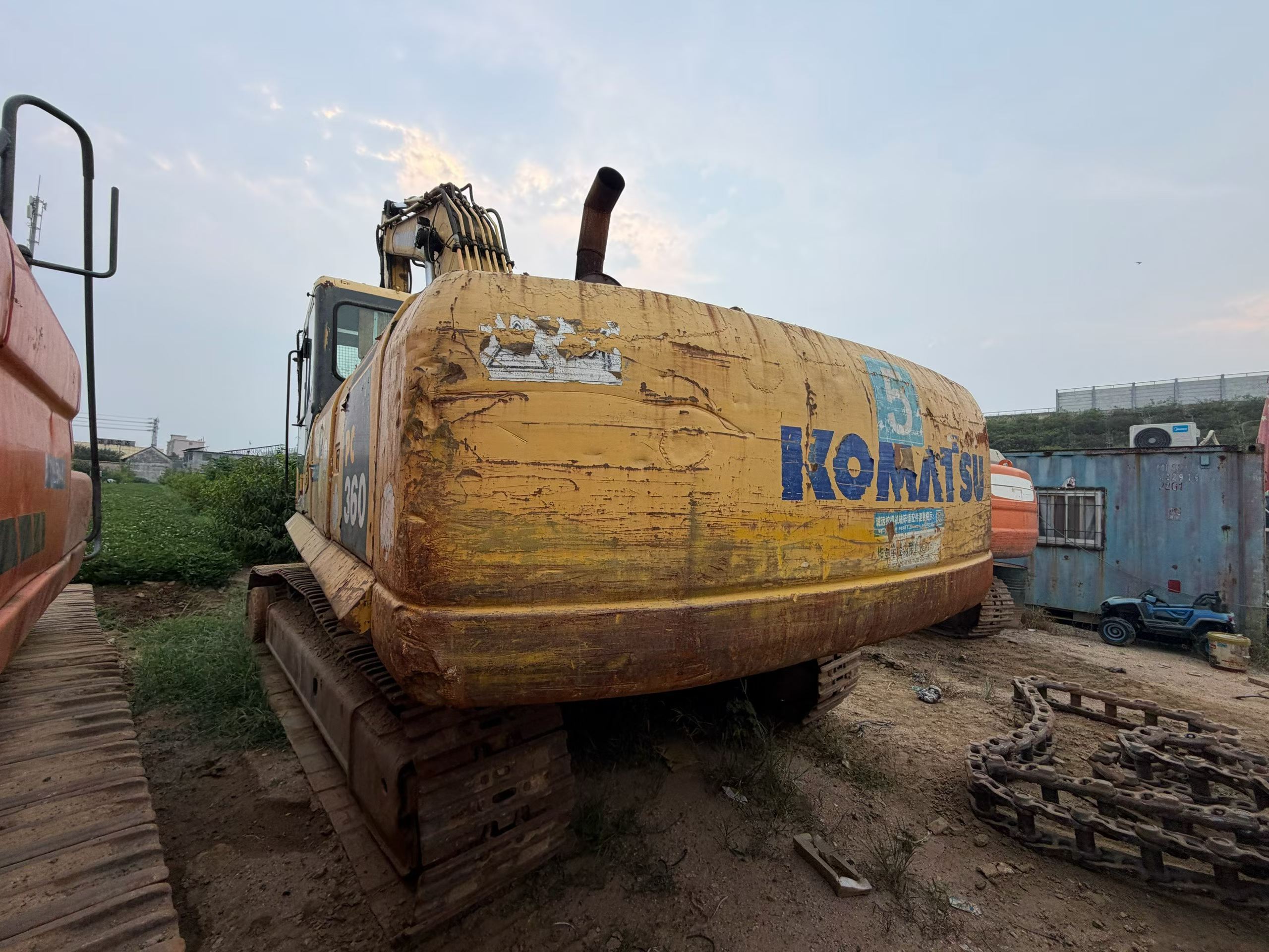 Compre Escavadeira Komatsu PC360-7 Usada / 2