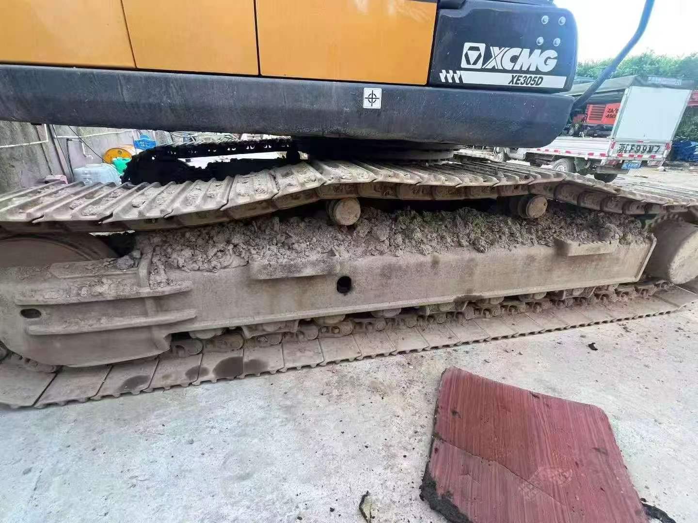 Compre Excavadora XCMG XE305D Usada / 9