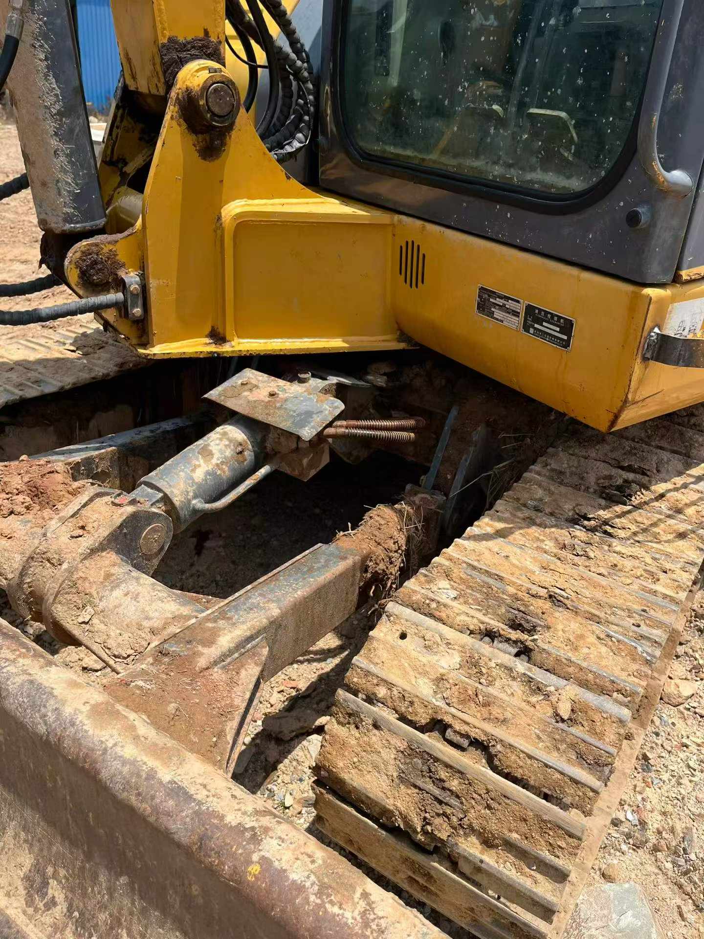 Compre Excavadora XCMG XE60 Usada / 8