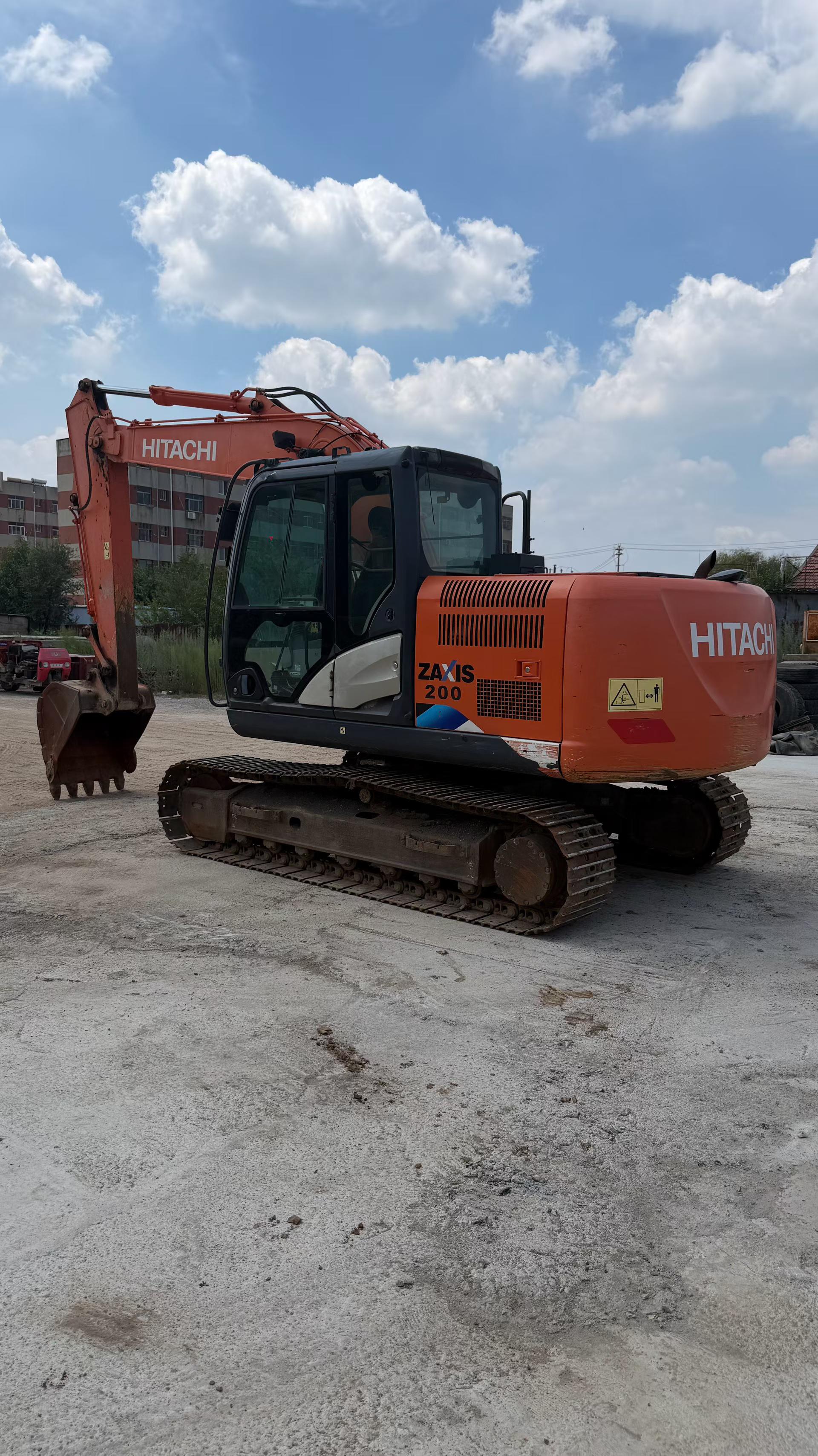 Buy Hitachi EX130 Used Excavator / 4 Buy Hitachi EX130 Used Excavator / 4