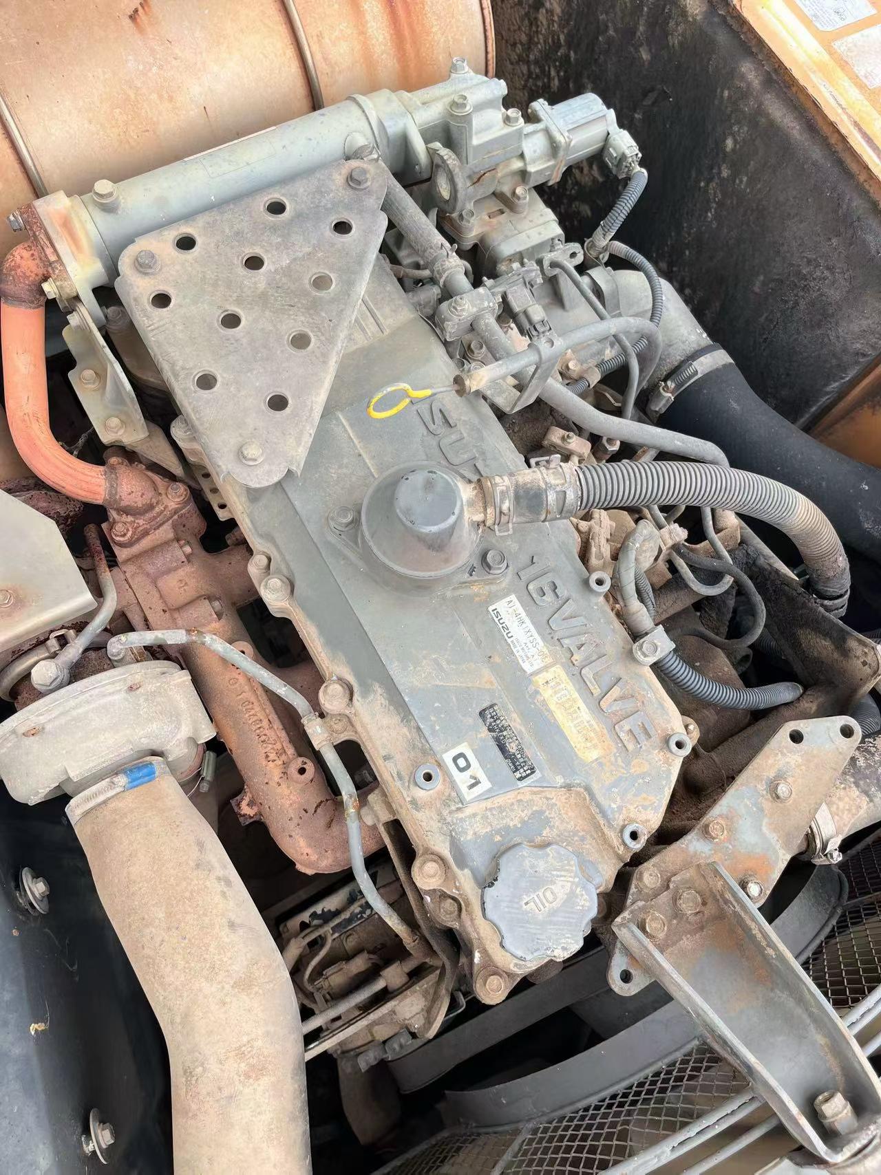 شراء حفارة Case CX210 مستعملة / 4