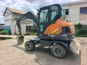 Buy Doosan DH60 Used Excavator / 2 Buy Doosan DH60 Used Excavator / 2