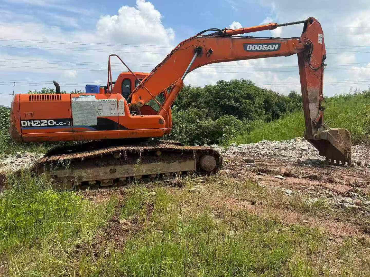 Compre Escavadeira Doosan DH220-7 Usada / 6 Compre Escavadeira Doosan DH220-7 Usada / 6