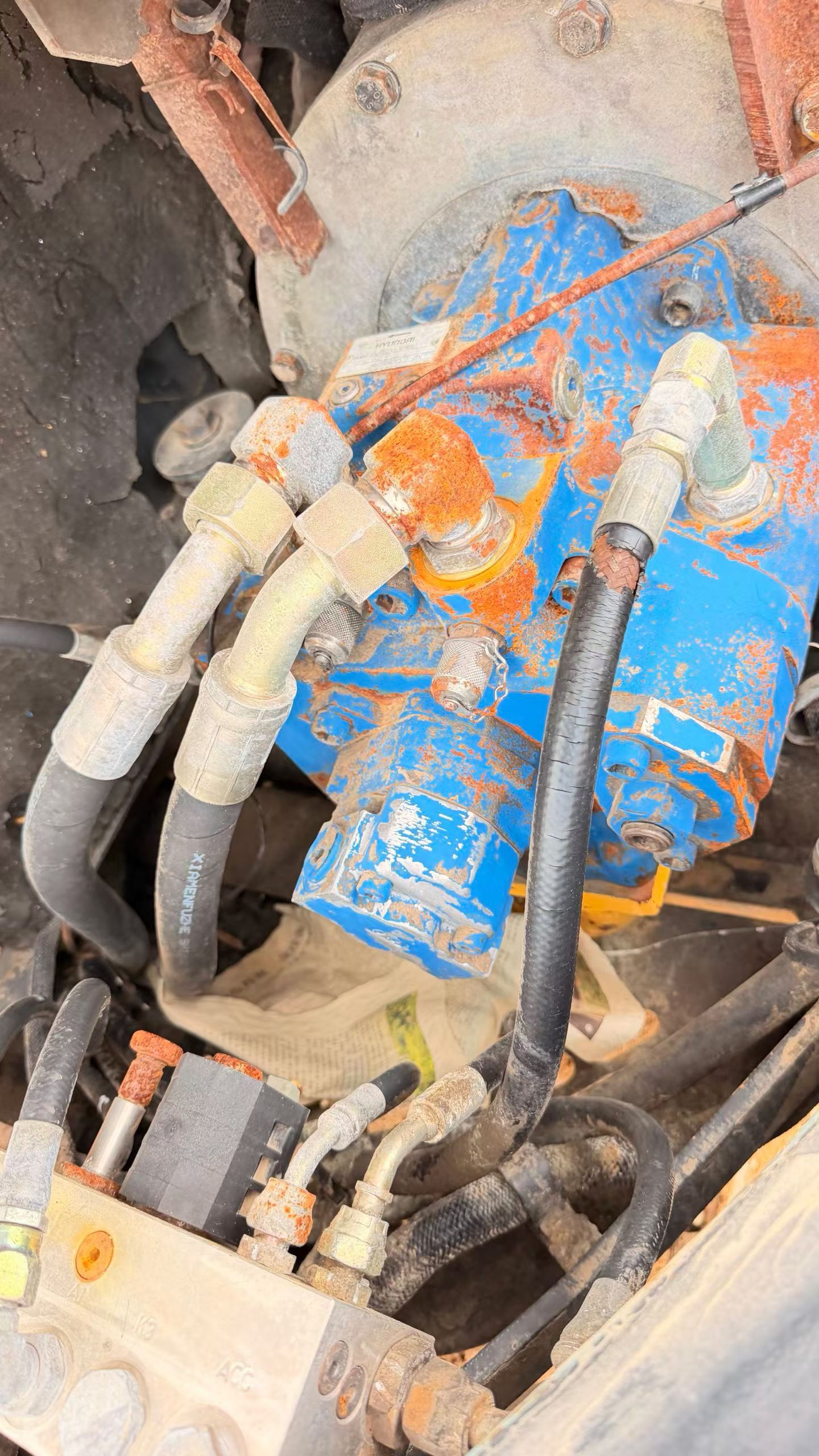 Compre Excavadora Hyundai R80-7 Usada / 8