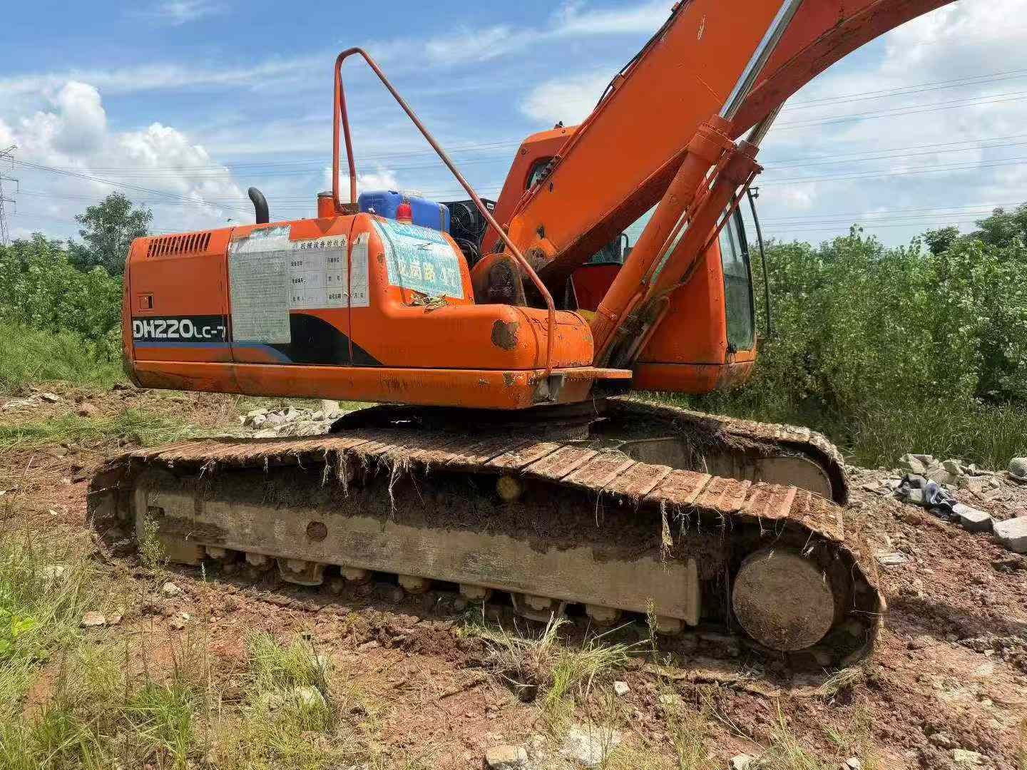 Compre Escavadeira Doosan DH220-7 Usada / 7 Compre Escavadeira Doosan DH220-7 Usada / 7