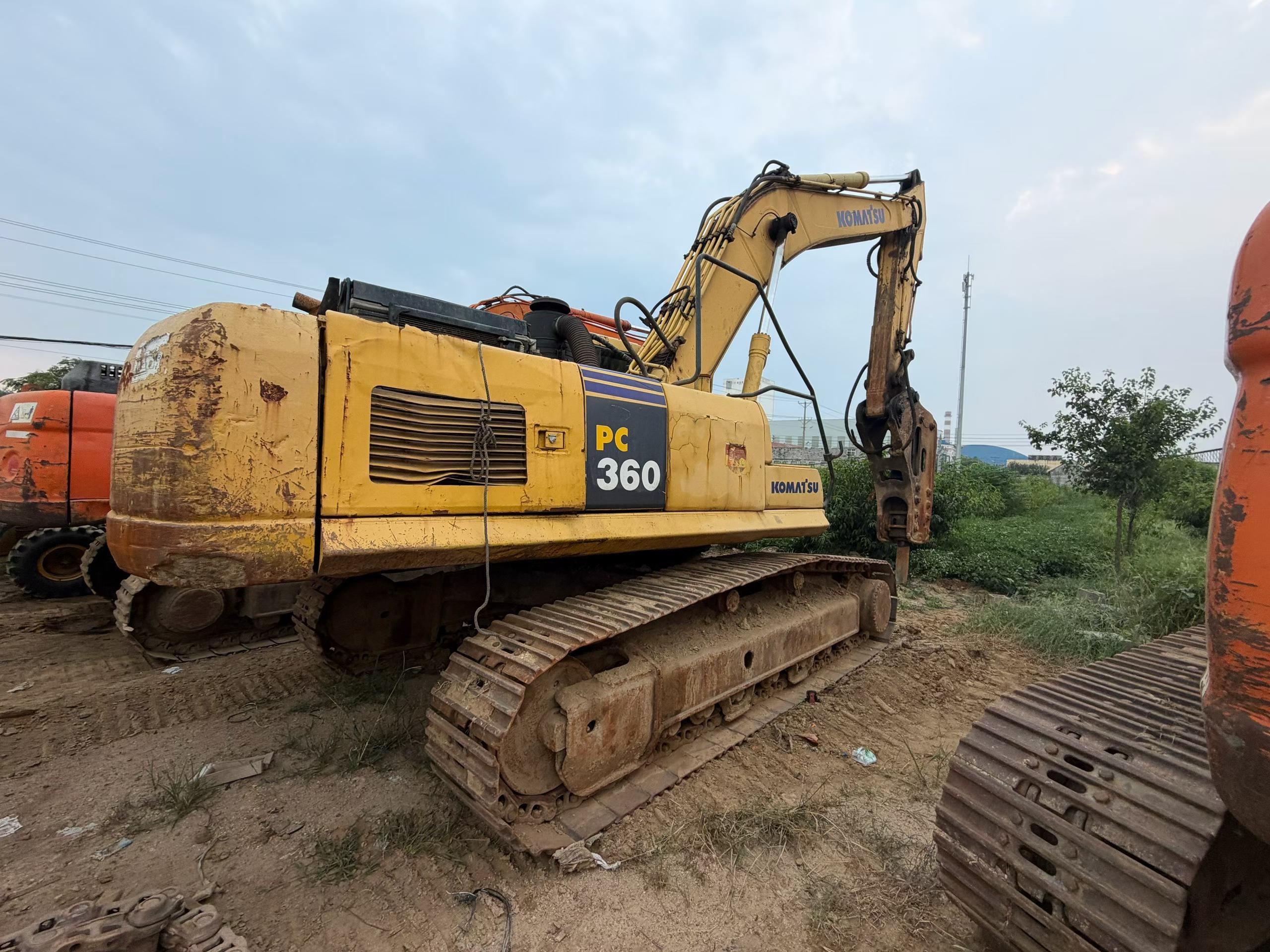 Compre Escavadeira Komatsu PC360-7 Usada / 3