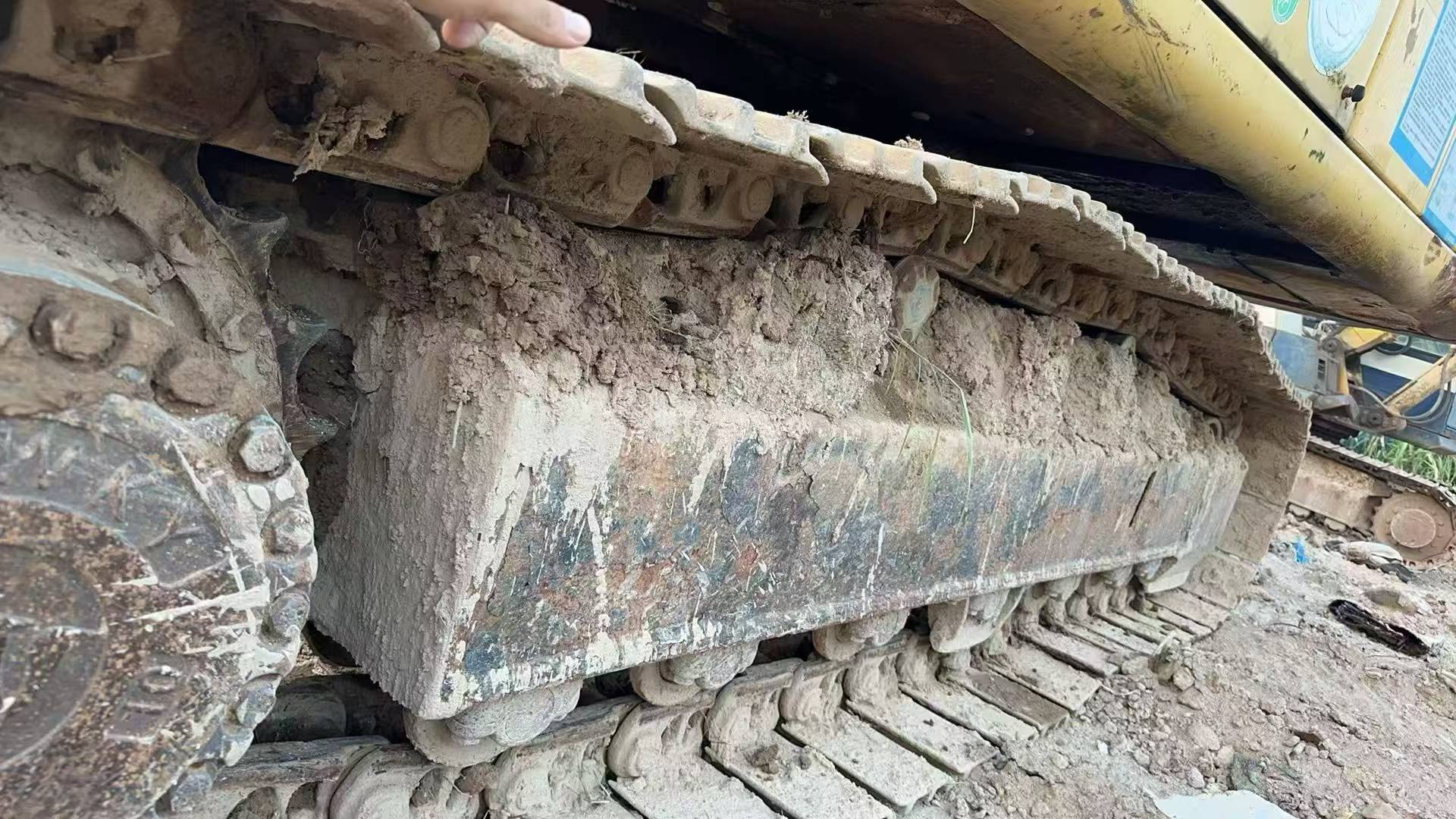 Compre Excavadora Komatsu PC200-6E Usada / 5 Compre Excavadora Komatsu PC200-6E Usada / 5