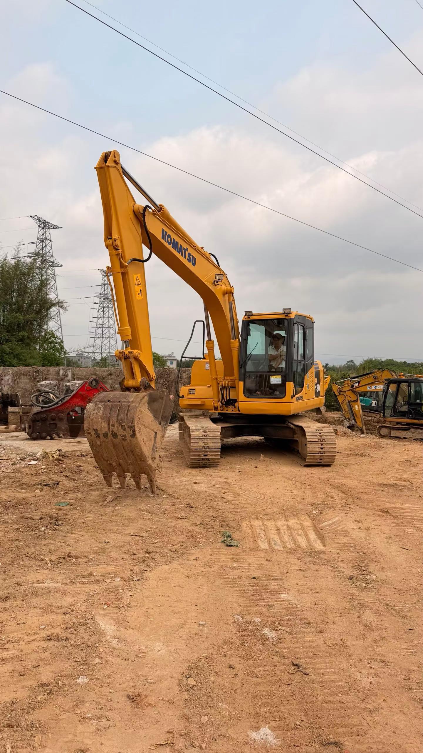 Buy Komatsu PC130 Used Excavator / 4 Buy Komatsu PC130 Used Excavator / 4