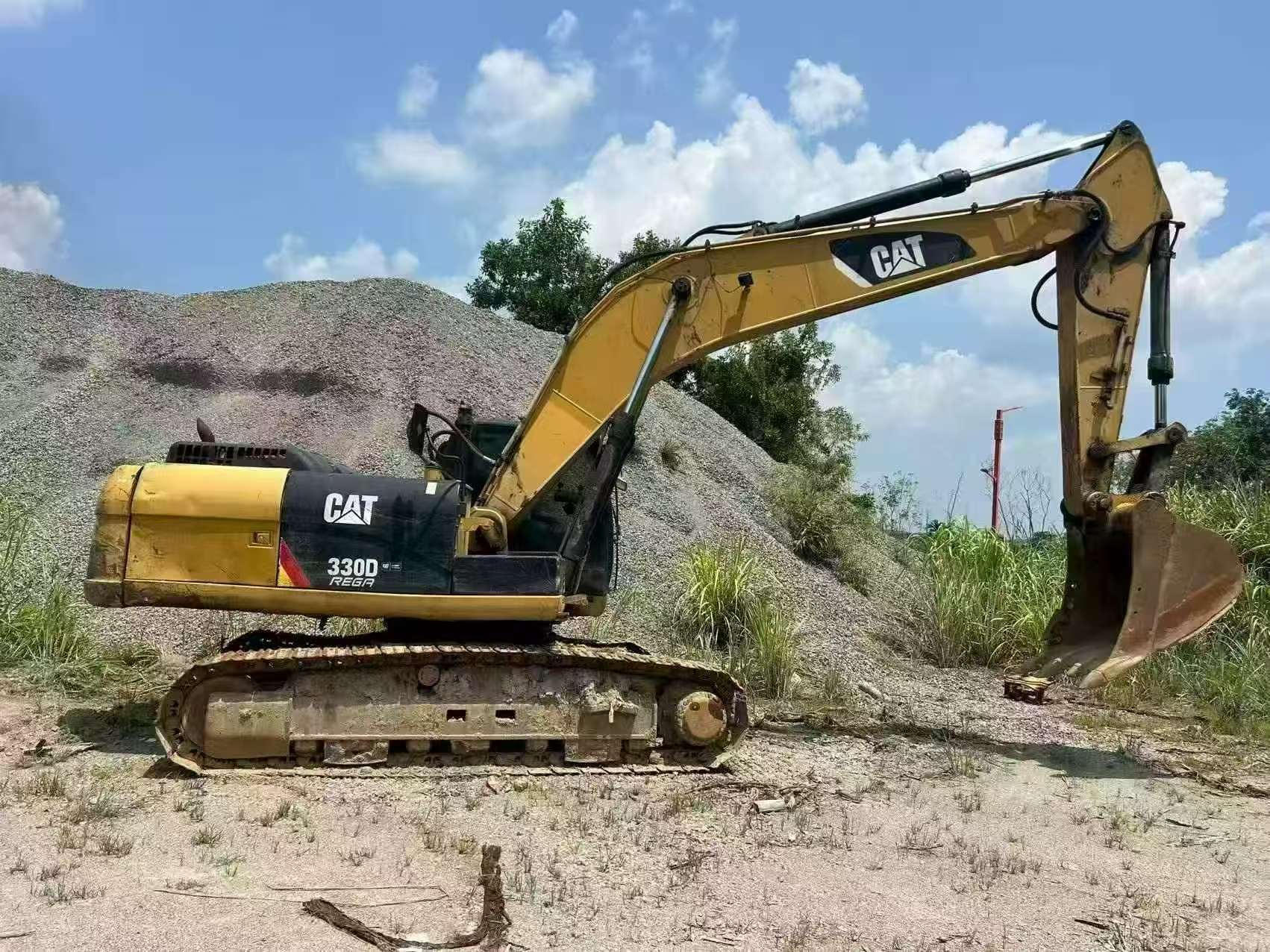 Buy Caterpillar 329D Used Excavator / 1