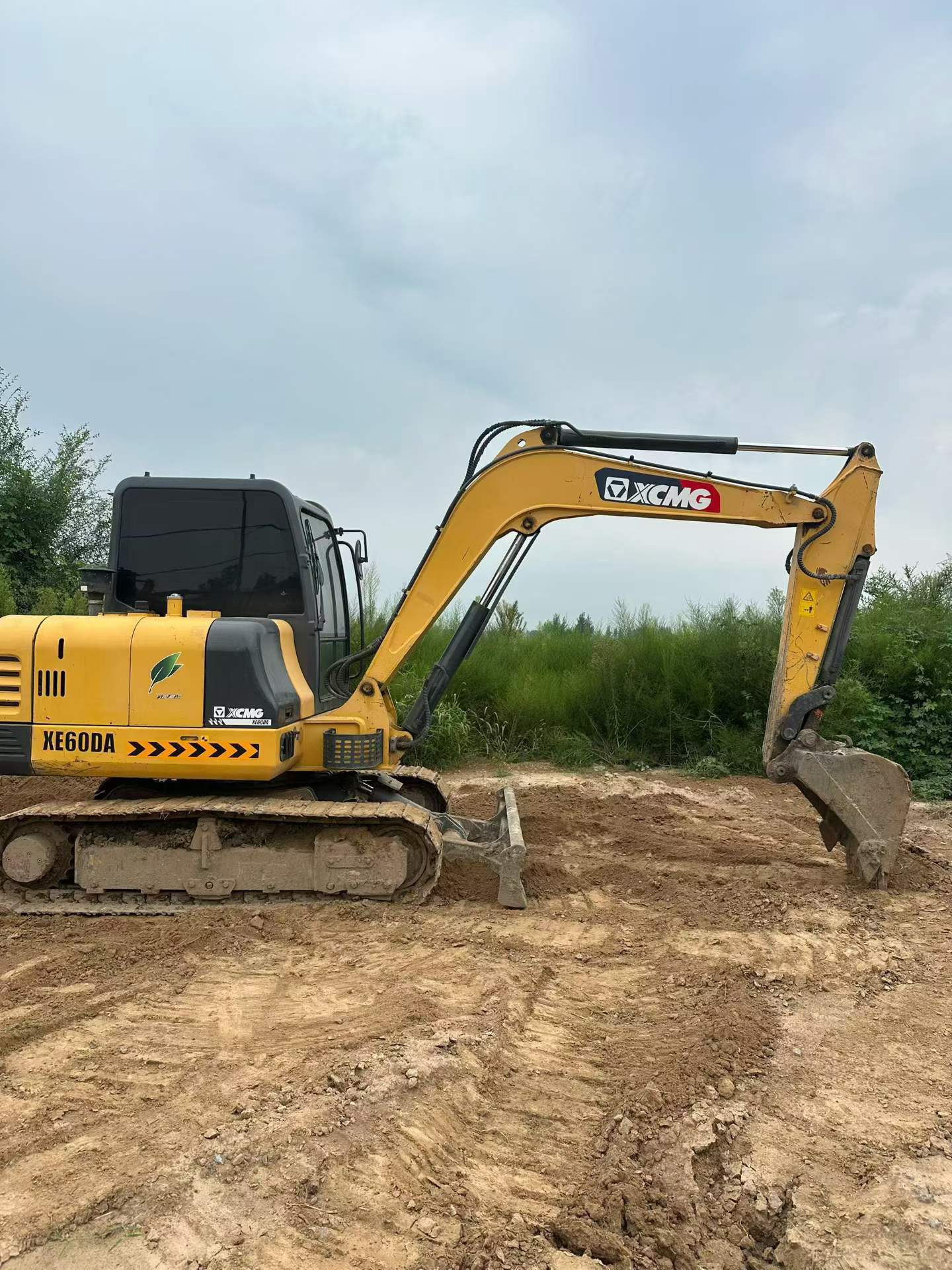 Buy XCMG XE60 Used Excavator / 1