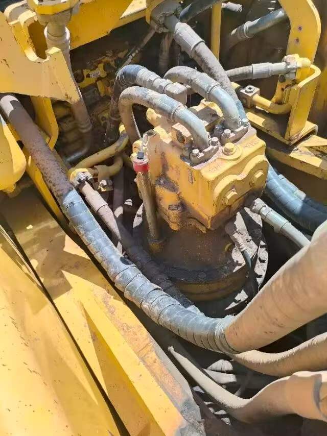 Buy Komatsu PC460LC-8 Used Excavator / 3 Buy Komatsu PC460LC-8 Used Excavator / 3