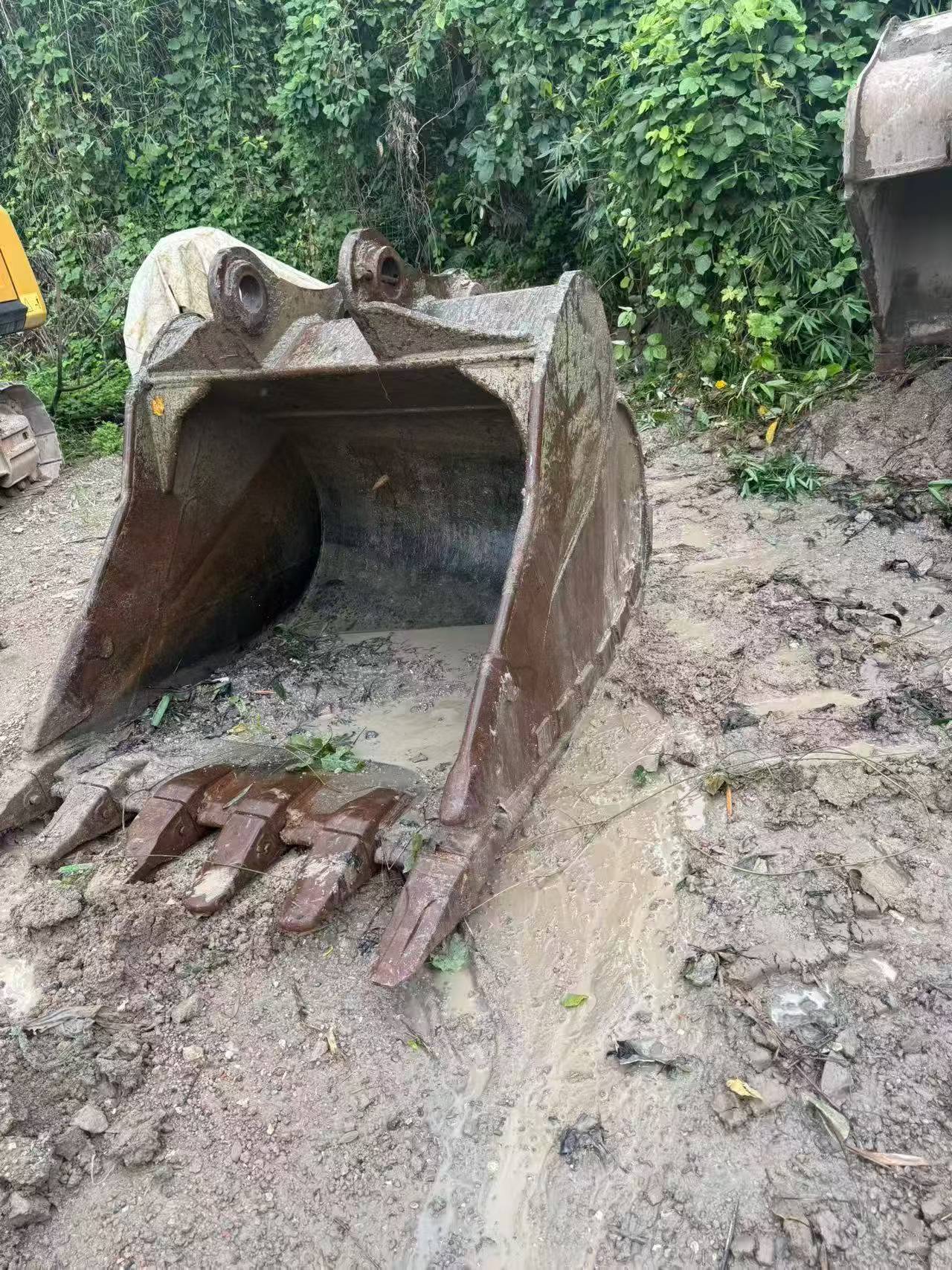 Buy Caterpillar 336E Used Excavator / 1