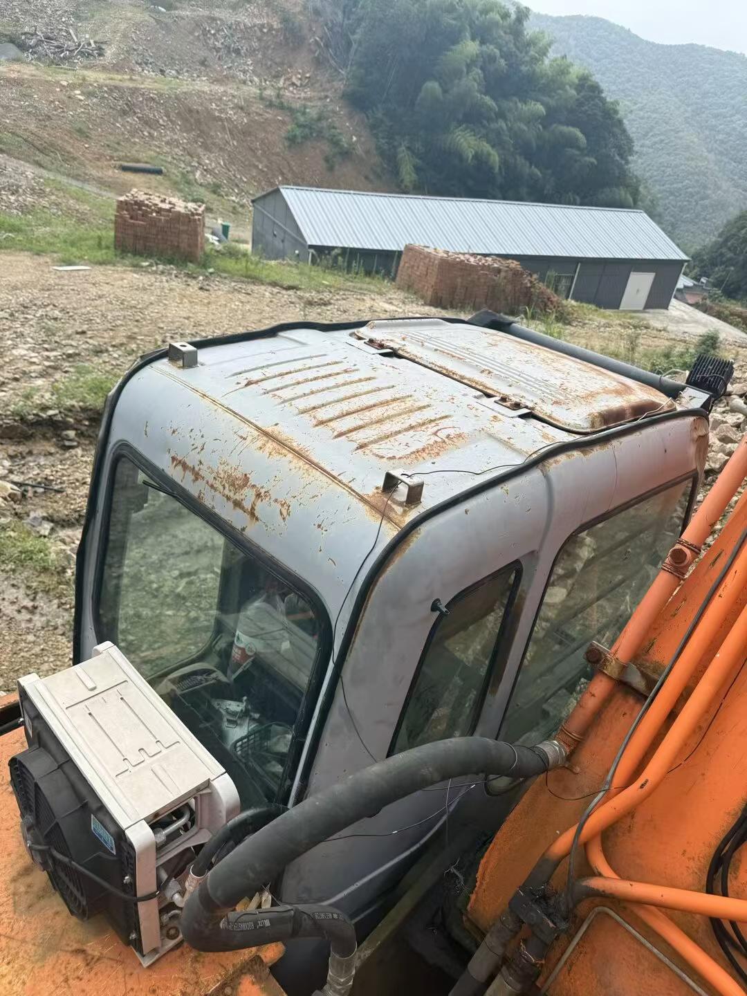 Buy Hitachi EX350H-5 Used Excavator / 9 Buy Hitachi EX350H-5 Used Excavator / 9