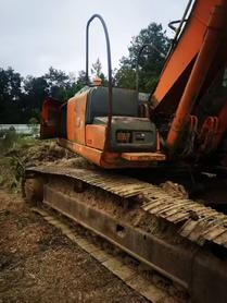 Buy Hitachi EX200 Used Excavator / 2 Buy Hitachi EX200 Used Excavator / 2
