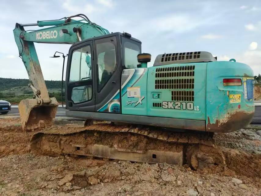 Buy Kobelco SK210-6 Used Excavator / 1